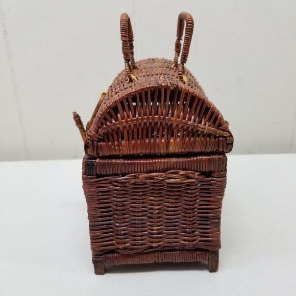 Wicker Rattan Brown Mini Trunk Chest Treasure Box - Picture 10 of 12